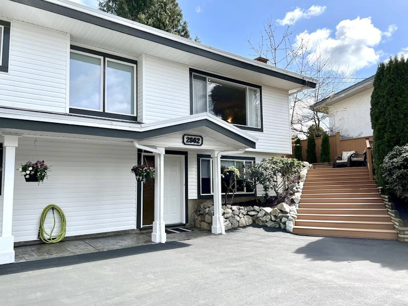 2862 Laurnell Crescent, Abbotsford BC V2S 3L3