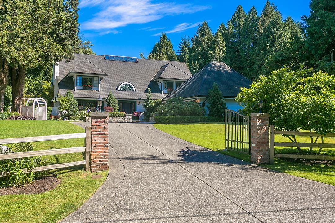 2688 Crescent Drive, Surrey, BC, V4A 3K3