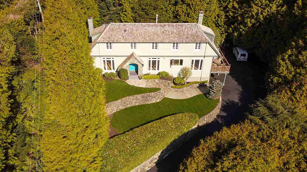 4735 Rutland Road, West Vancouver, BC, V7W 1G6