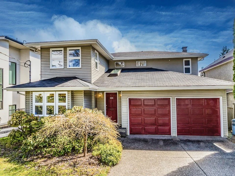 2124 London Street, New Westminster BC V3M 3E9