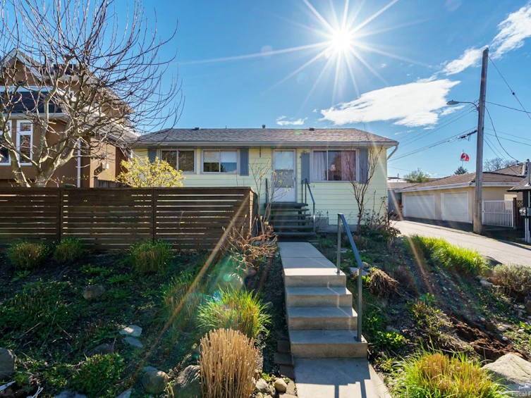 3412 Worthington Drive, Vancouver, BC, V5M 3X9