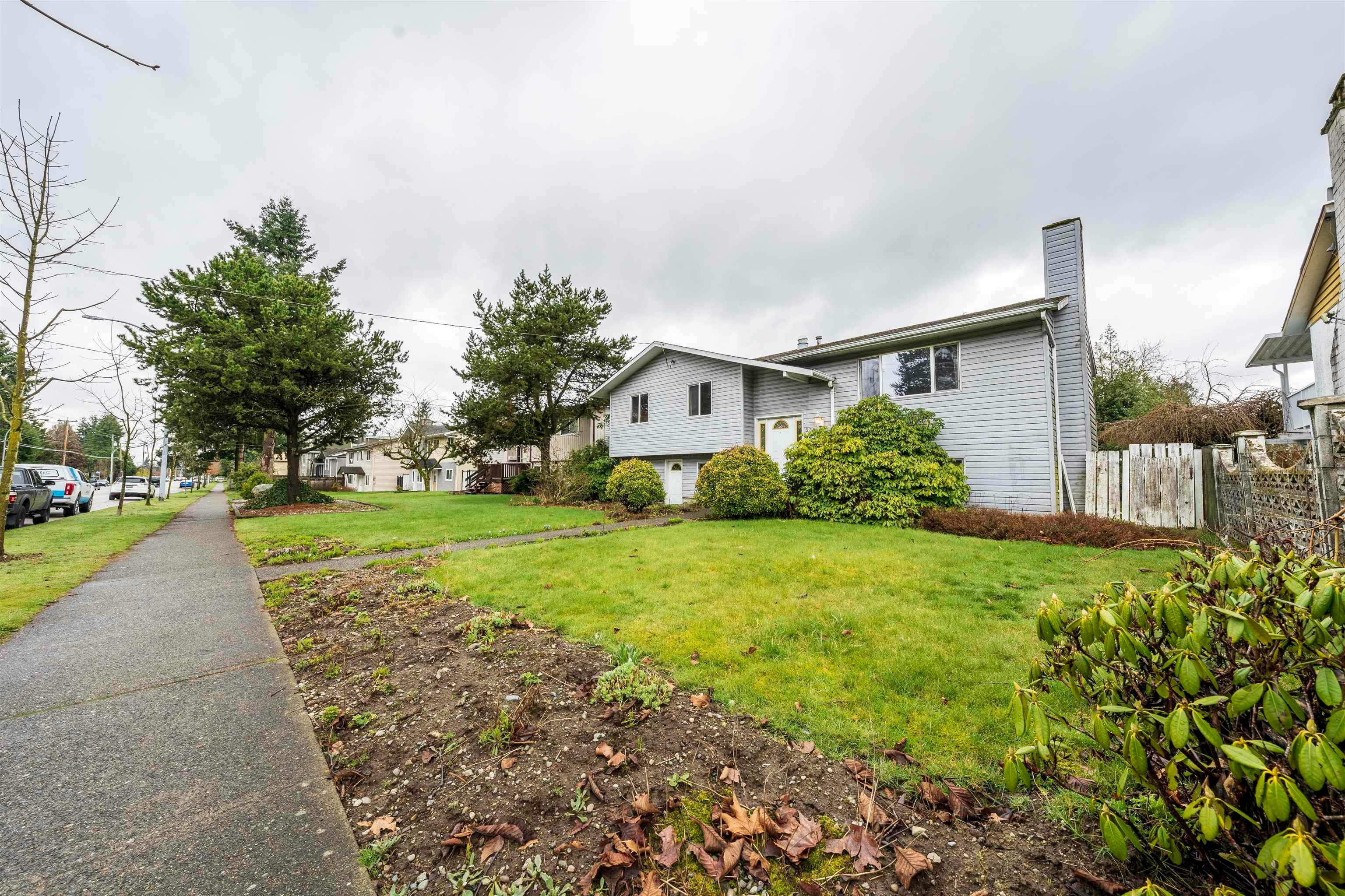 9387 128 Street, Surrey, BC, V3V 5N3