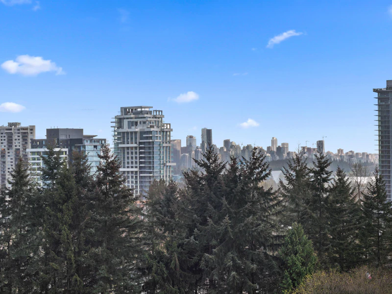 1009 - 2016 Fullerton Avenue, North Vancouver BC V7P 3E6