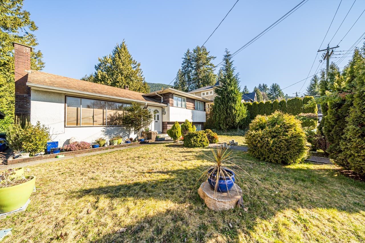 944 Handsworth Road, North Vancouver, BC, V7R 2A3