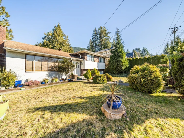 944 Handsworth Road, North Vancouver, BC, V7R 2A3