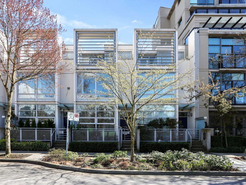356 W 1st Avenue, Vancouver BC V5Y 3T7