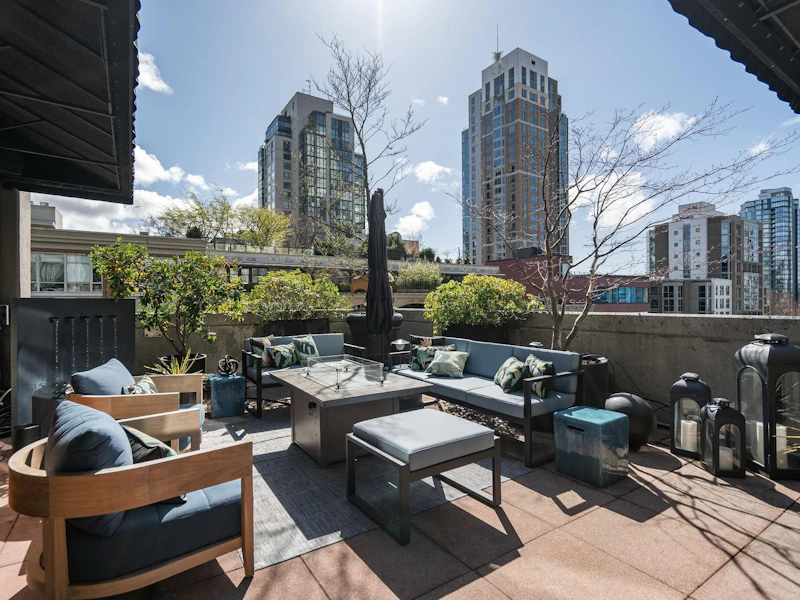9 - 1245 Homer Street, Vancouver BC V6B 2Y9
