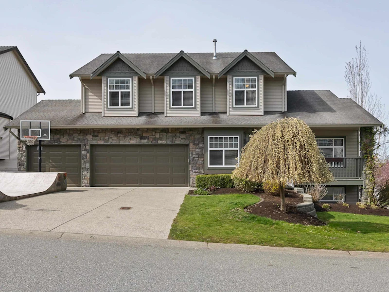 35471 Strathcona Court, Abbotsford BC V3G 3A2