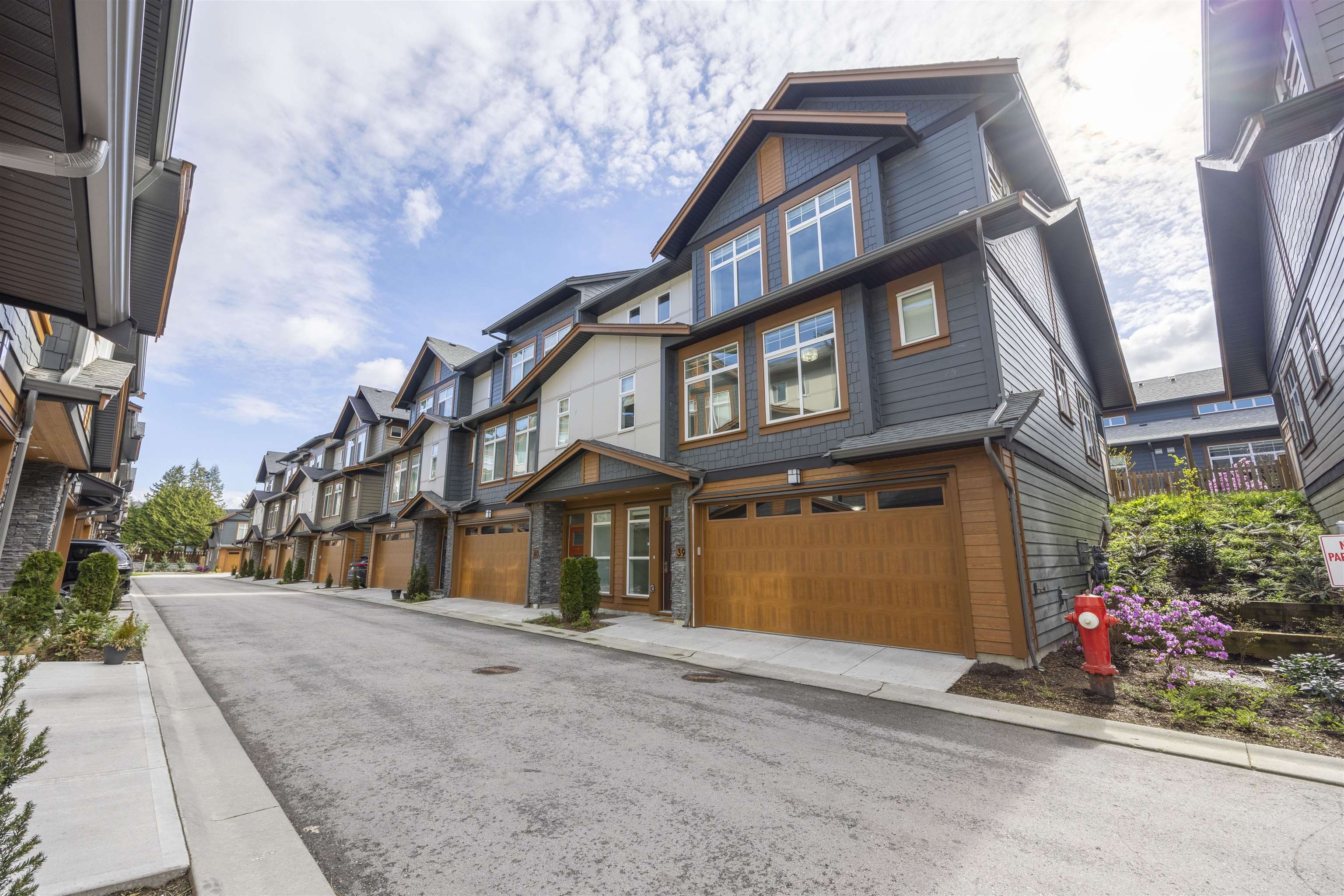 39-17033 Fraser Highway, Surrey, BC, V4N 6V2