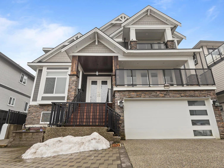 B-3436 Headwater Place, Abbotsford, BC, V2T 0G4