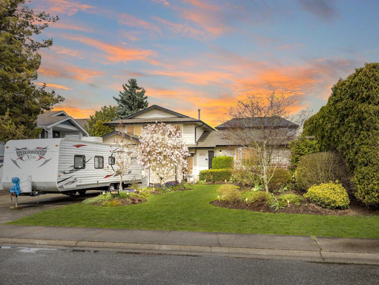 27155 34a Avenue, Langley, BC, V4W 3H3
