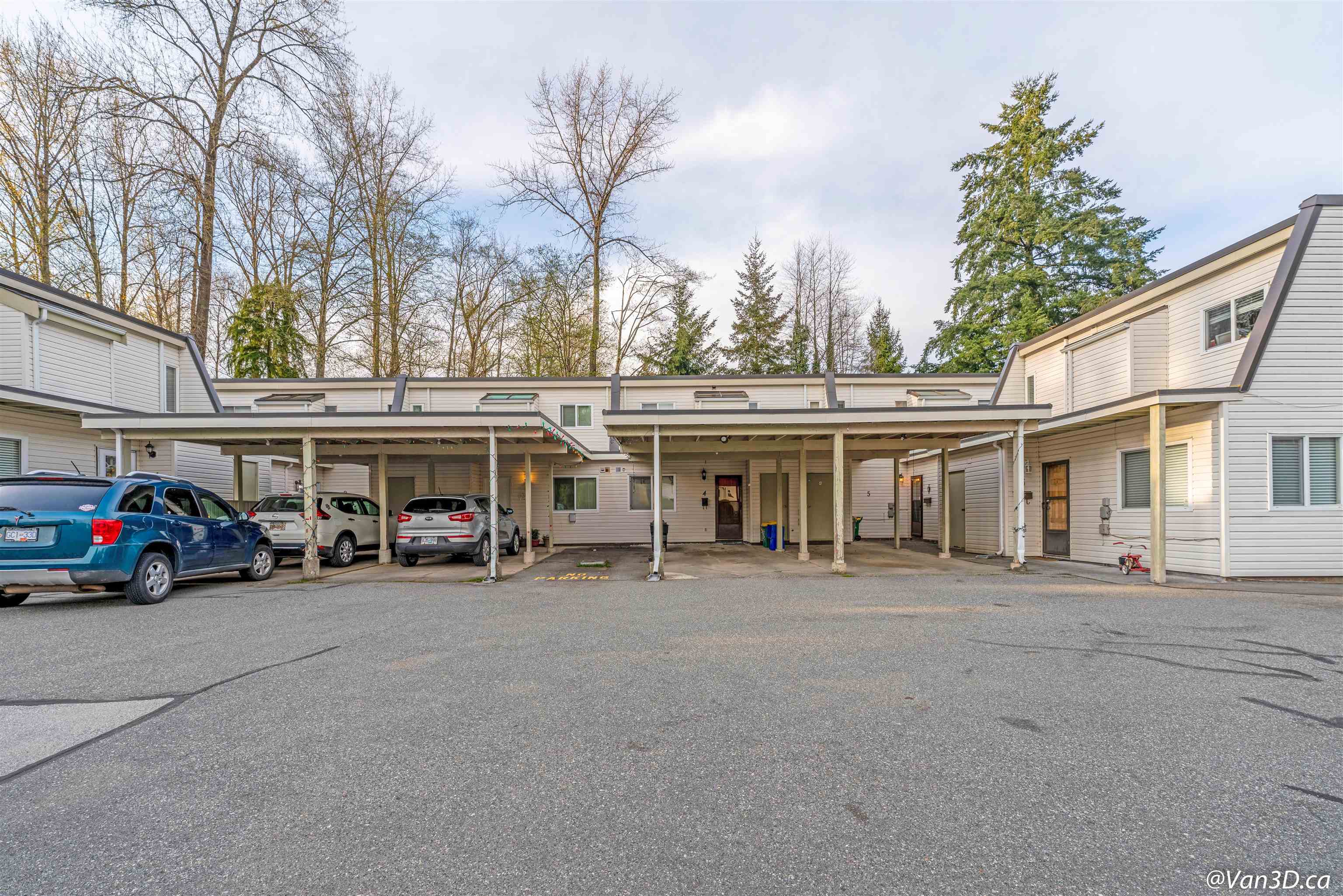 5-8555 King George Boulevard, Surrey, BC, V3W 5C3