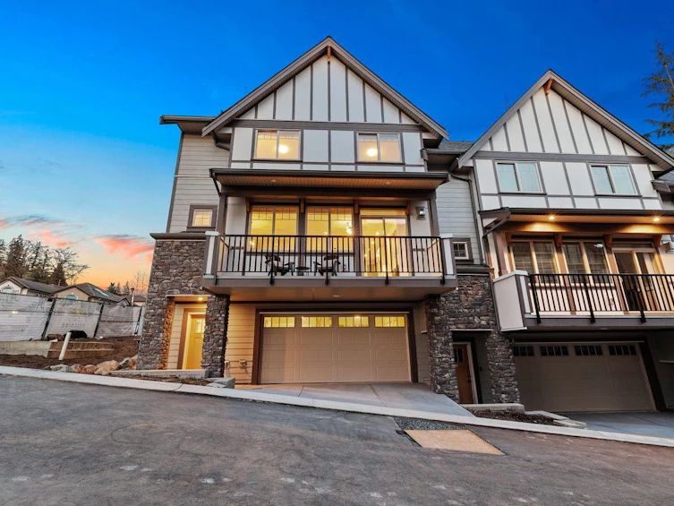 9-23710 133 Avenue, Maple Ridge, BC, V4R 2W2