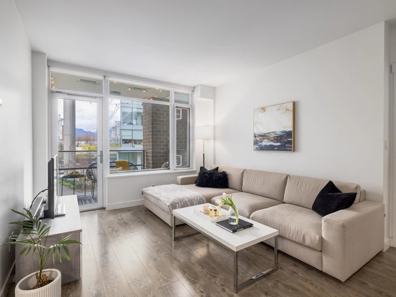 313 - 110 Switchmen Street, Vancouver BC V6A 0C6