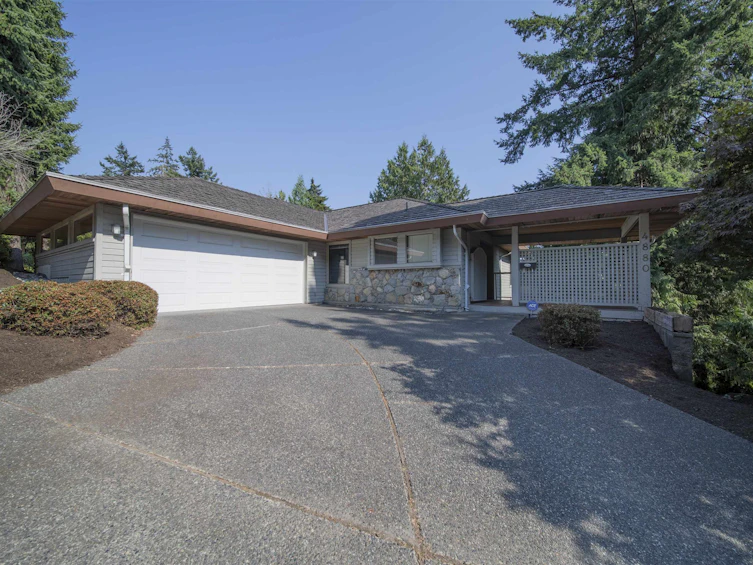 4880 Headland Drive, West Vancouver, BC, V7W 2Z3