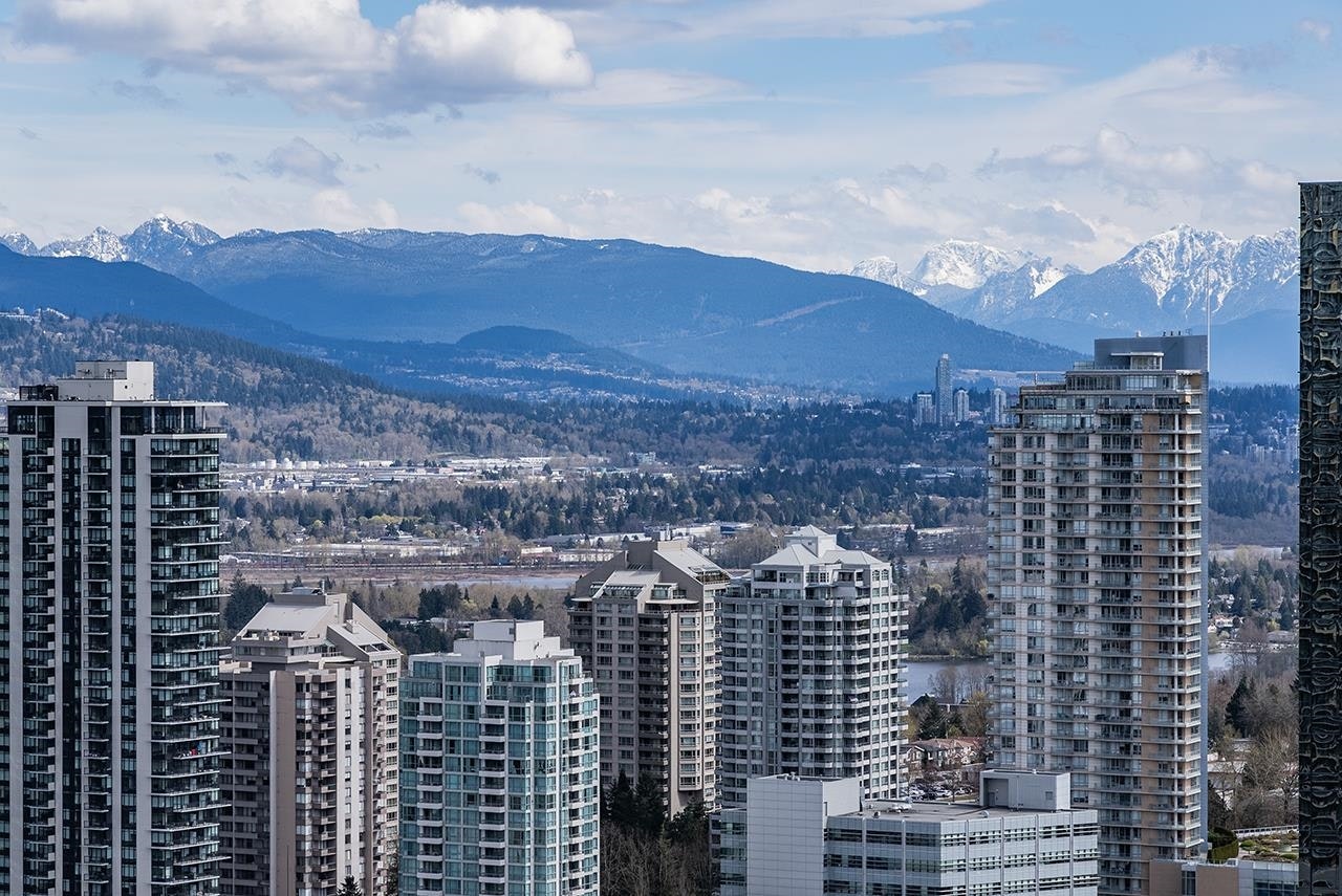 2605-4458 Beresford Street, Burnaby, BC, V5H 0J1