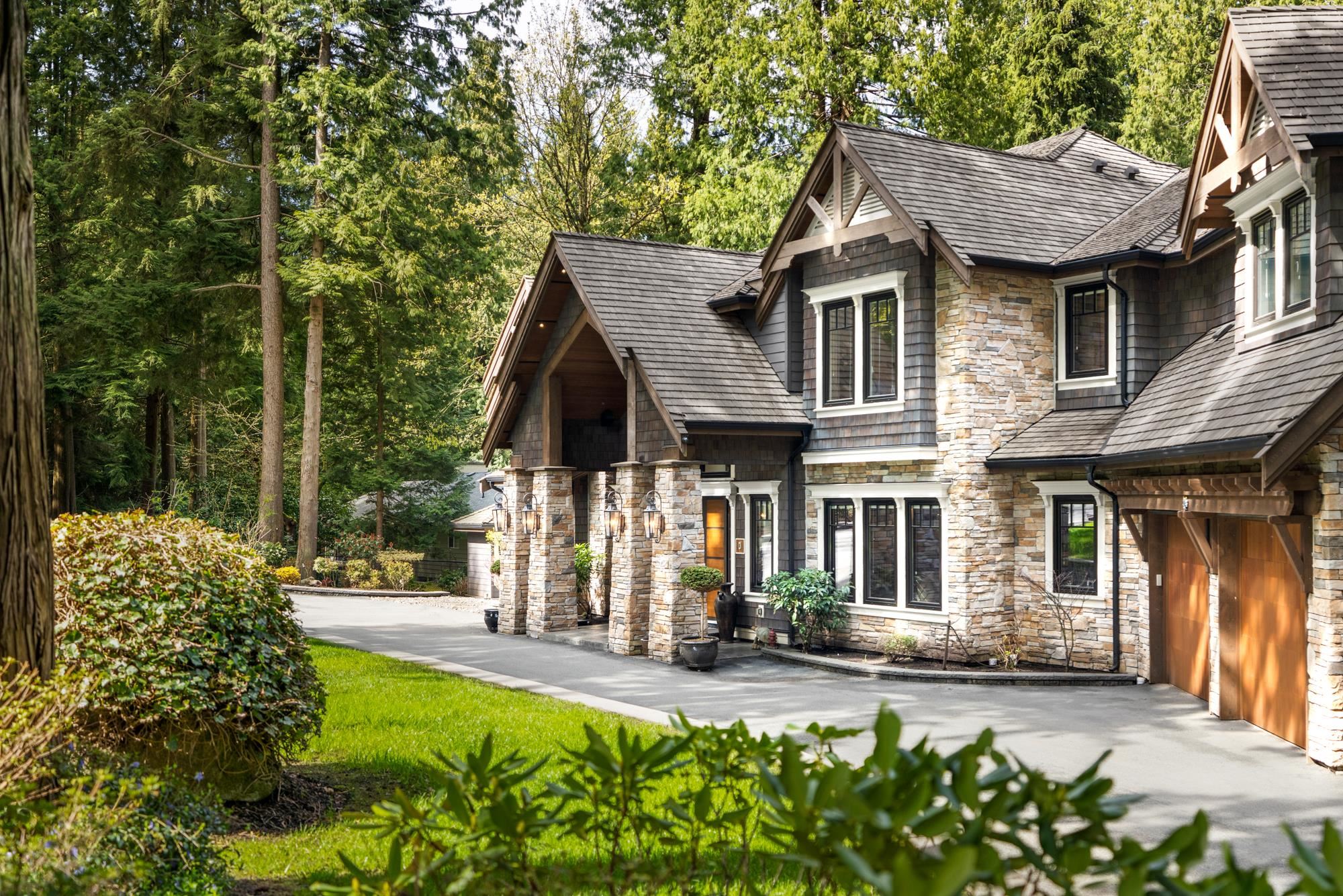 13415 Vine Maple Drive, Surrey, BC, V4P 1W8