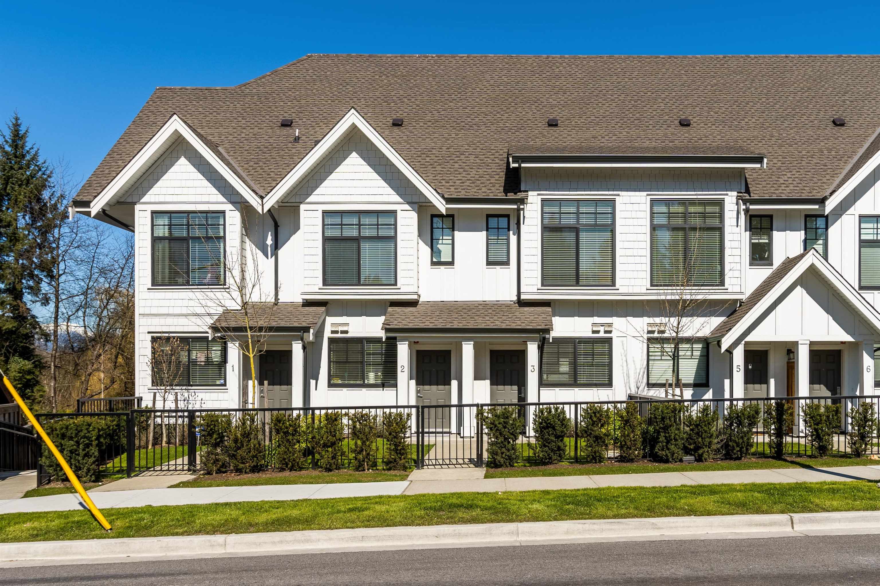 3-5122 Canada Way, Burnaby, BC, V5E 0C3