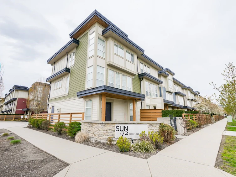 46-19477 72a Avenue, Surrey, BC, V4N 6M2