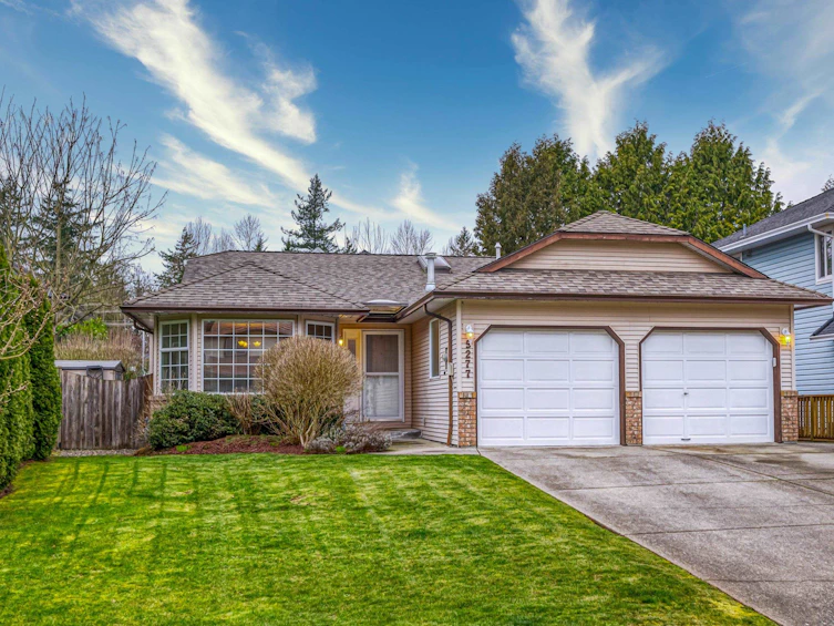 5277 197 Street, Langley, BC, V3A 7X8