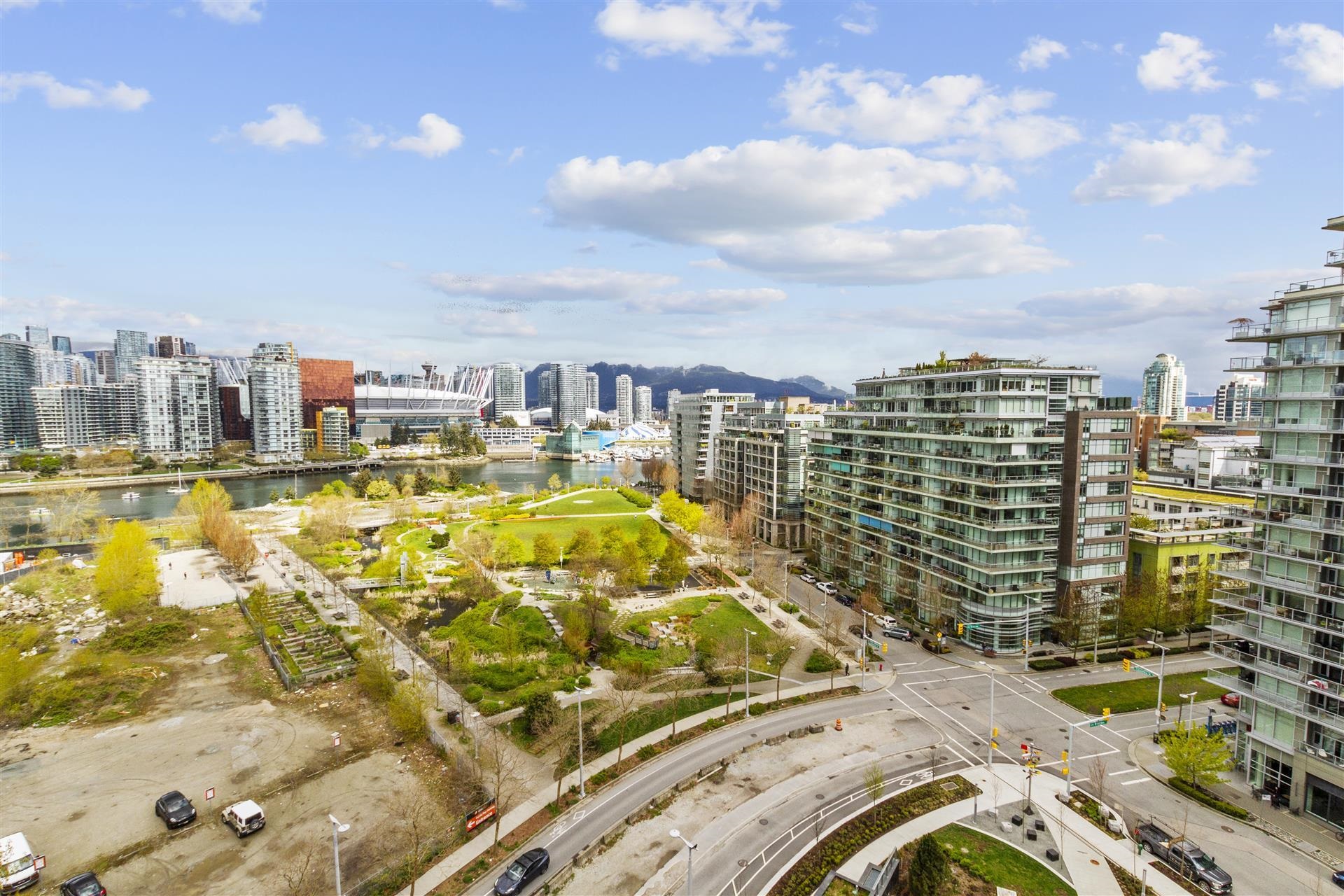 1308-1768 Cook Street, Vancouver, BC, V5Y 3J6