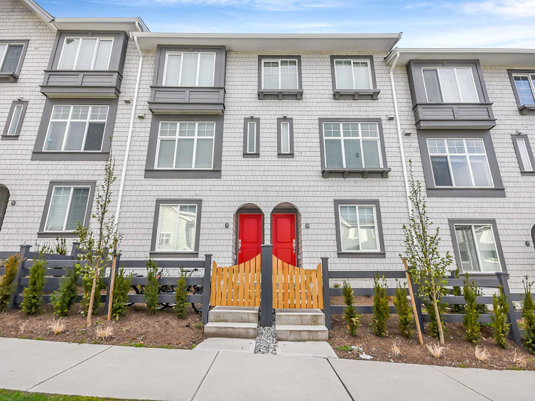 20-13629 81a Avenue, Surrey, BC, V3W 3M4