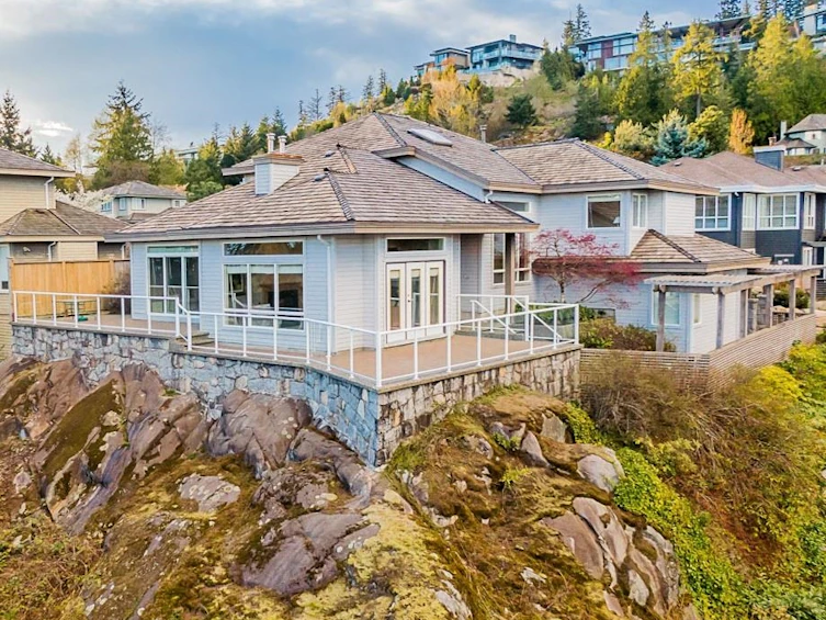 4751 Headland Drive, West Vancouver, BC, V7W 3H6