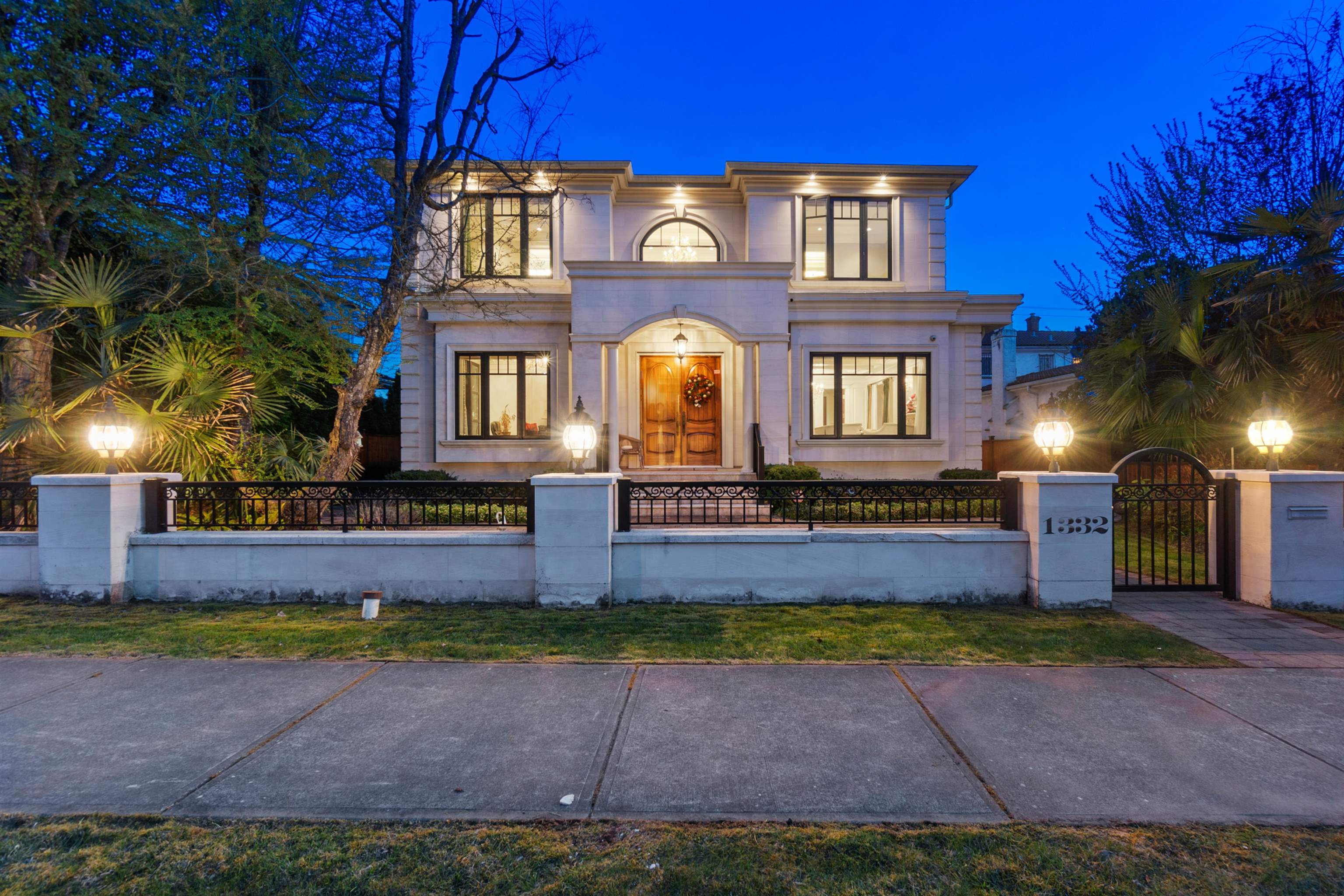 1332 W 47th Avenue, Vancouver, BC, V6M 2L8
