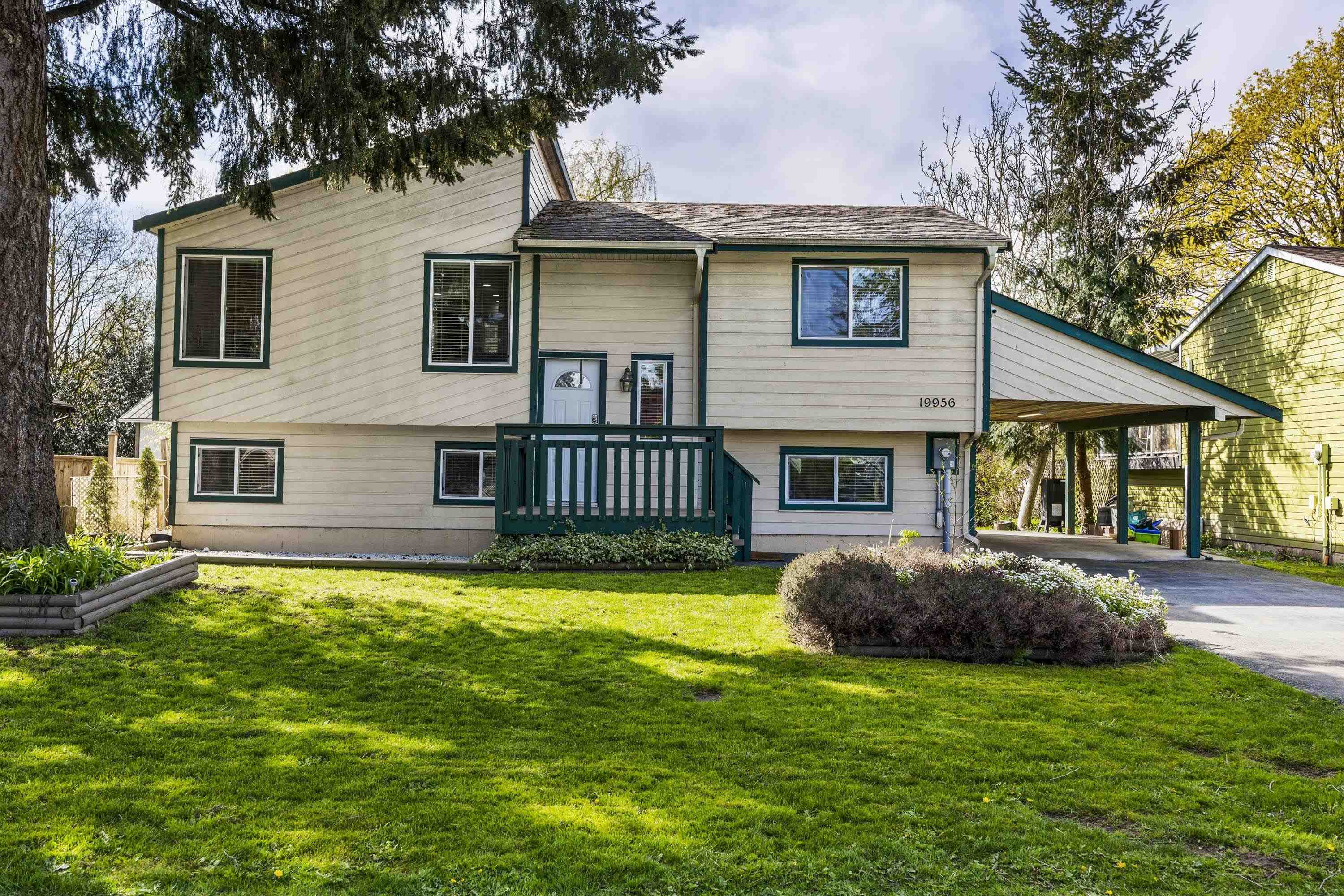19956 52 Avenue, Langley, BC, V3A 6T1
