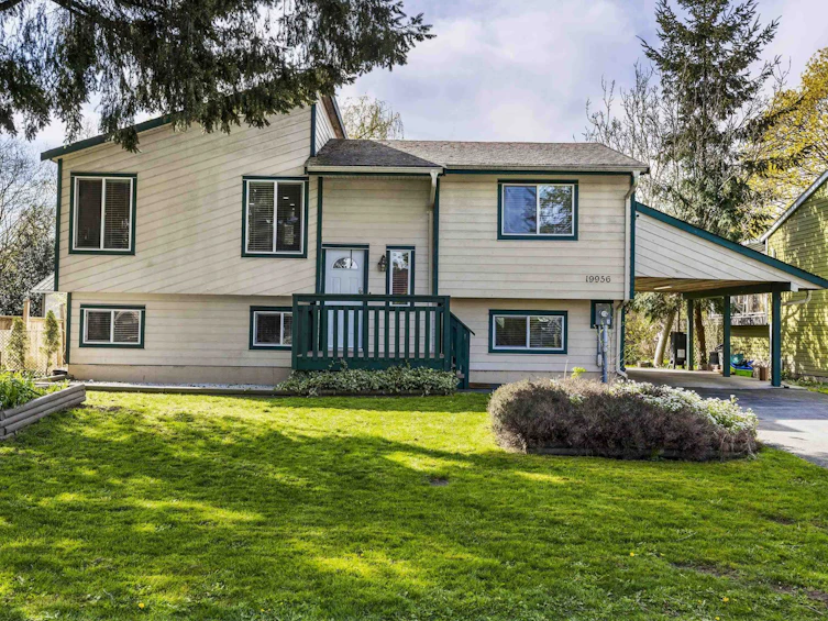 19956 52 Avenue, Langley, BC, V3A 6T1