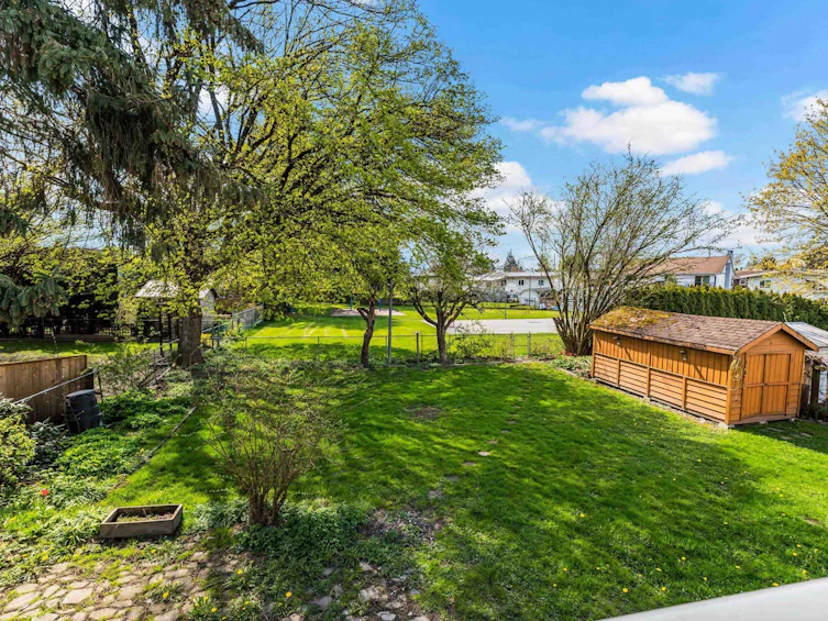 46350 Chilliwack Central Road, Chilliwack, BC, V2P 1J9