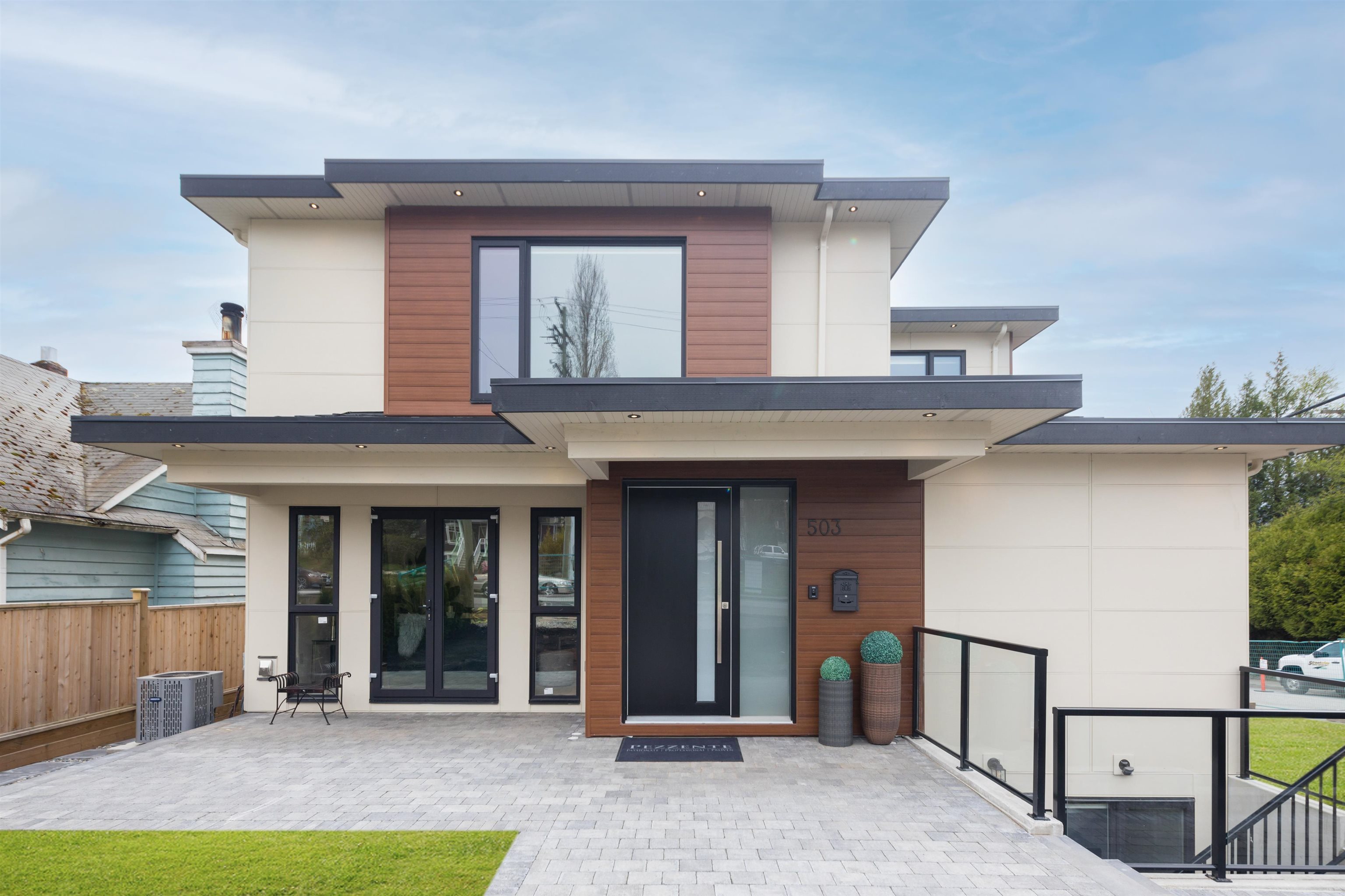 503 E 4th Street, North Vancouver, BC, V7L 1J7