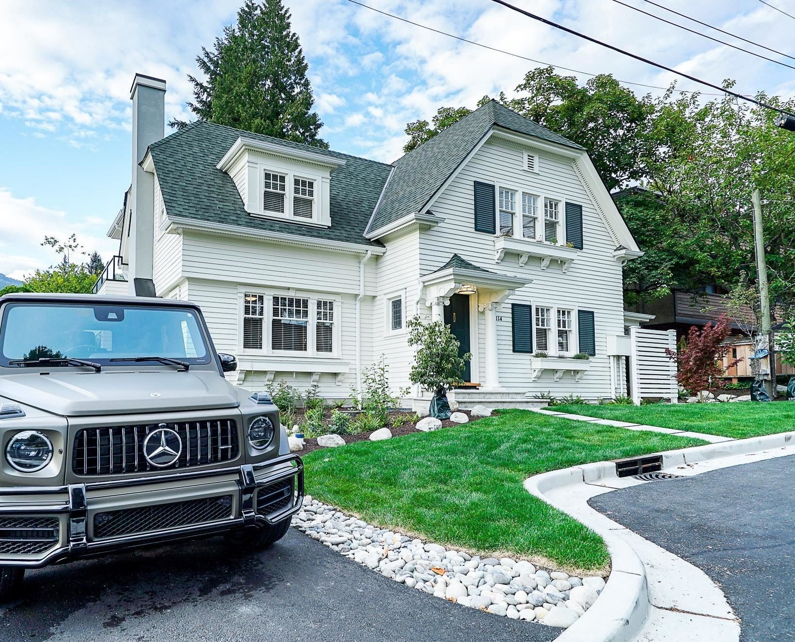 114 W Windsor Road, North Vancouver, BC, V7N 2M8