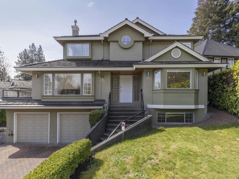 1319 Sinclair Street, West Vancouver BC V7V 3W3