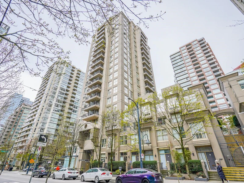 1703 - 989 Richards Street, Vancouver BC V6B 6R6