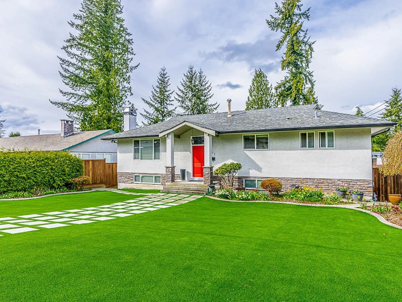 861 Cornell Avenue, Coquitlam BC V3J 2Z4