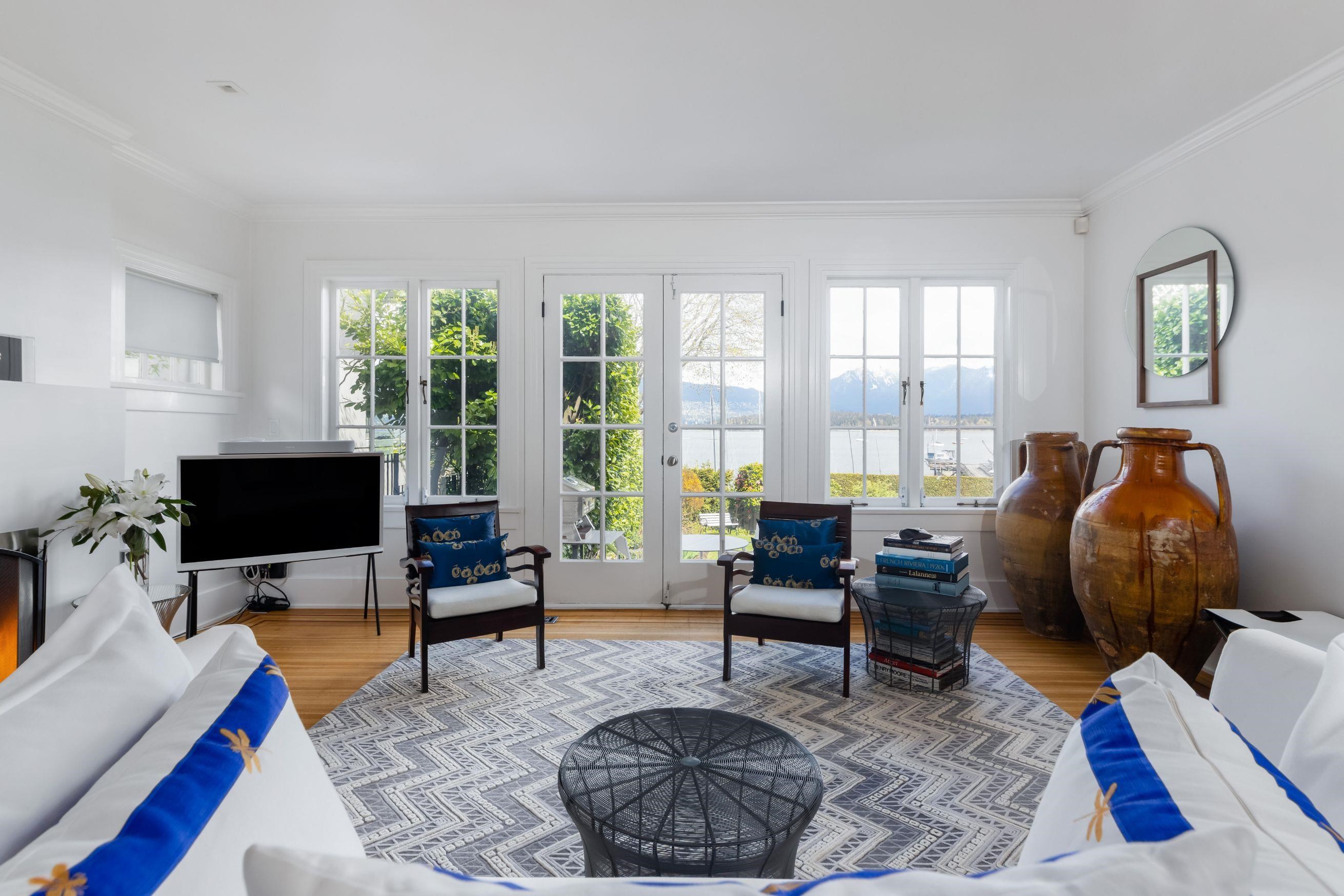 2449 Point Grey Road, Vancouver, BC, V6K 1A1