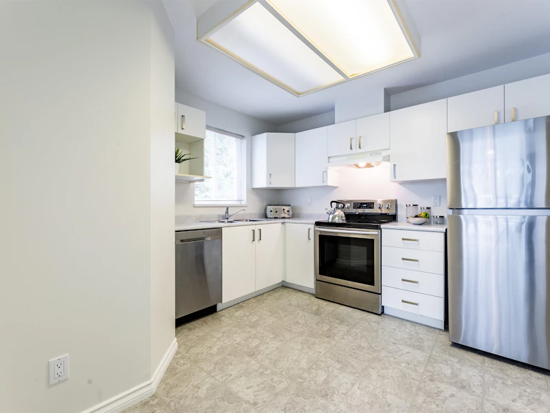 300 - 7188 Royal Oak Avenue, Burnaby BC V5J 4J4