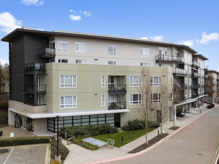 115-13919 Fraser Highway, Surrey, BC, V3T 4E6