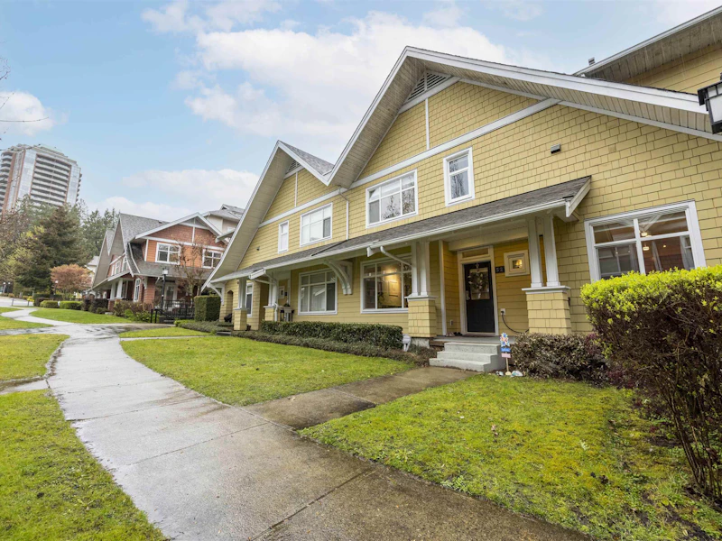 52 - 6878 Southpoint Drive, Burnaby BC V3N 5E4
