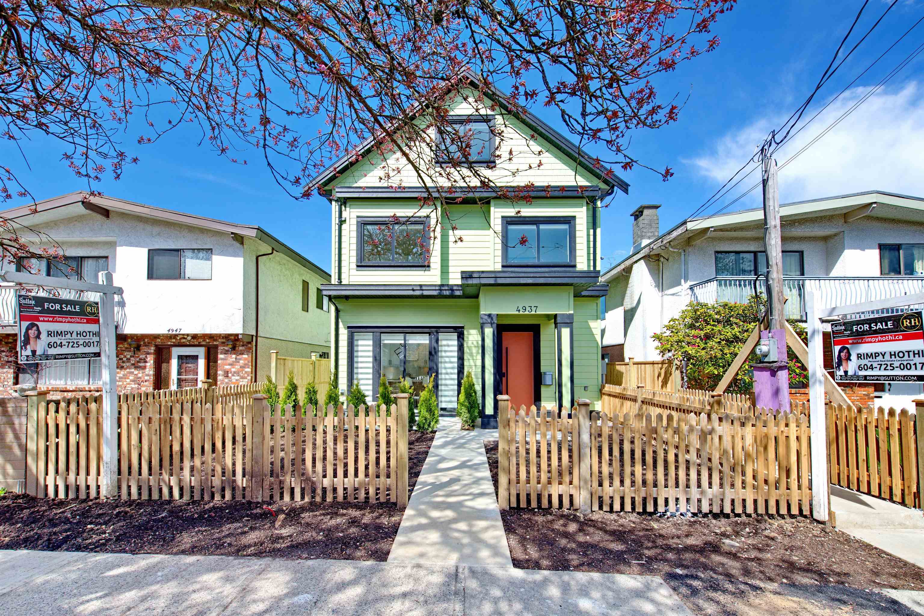 4937 Moss Street, Vancouver, BC, V5R 3T5