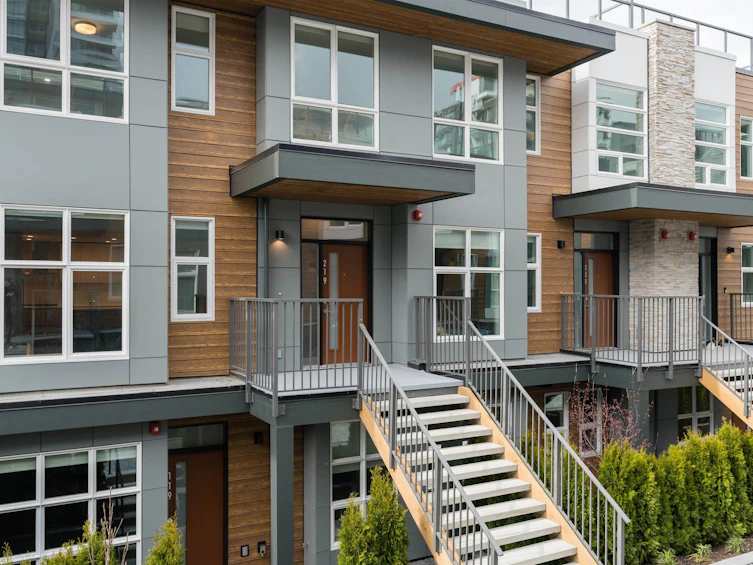 219-2060 Curling Road, North Vancouver, BC, V7P 0C6