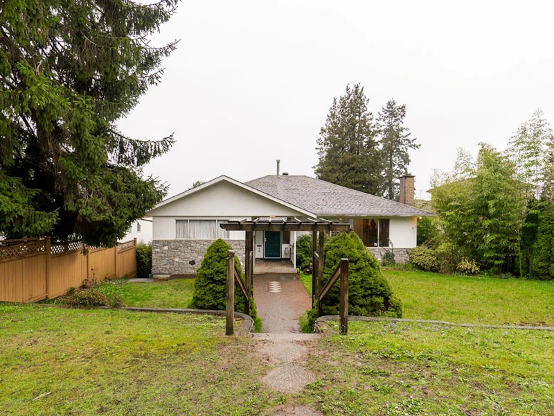 2302 Rosedale Drive, Vancouver BC V5P 2R1