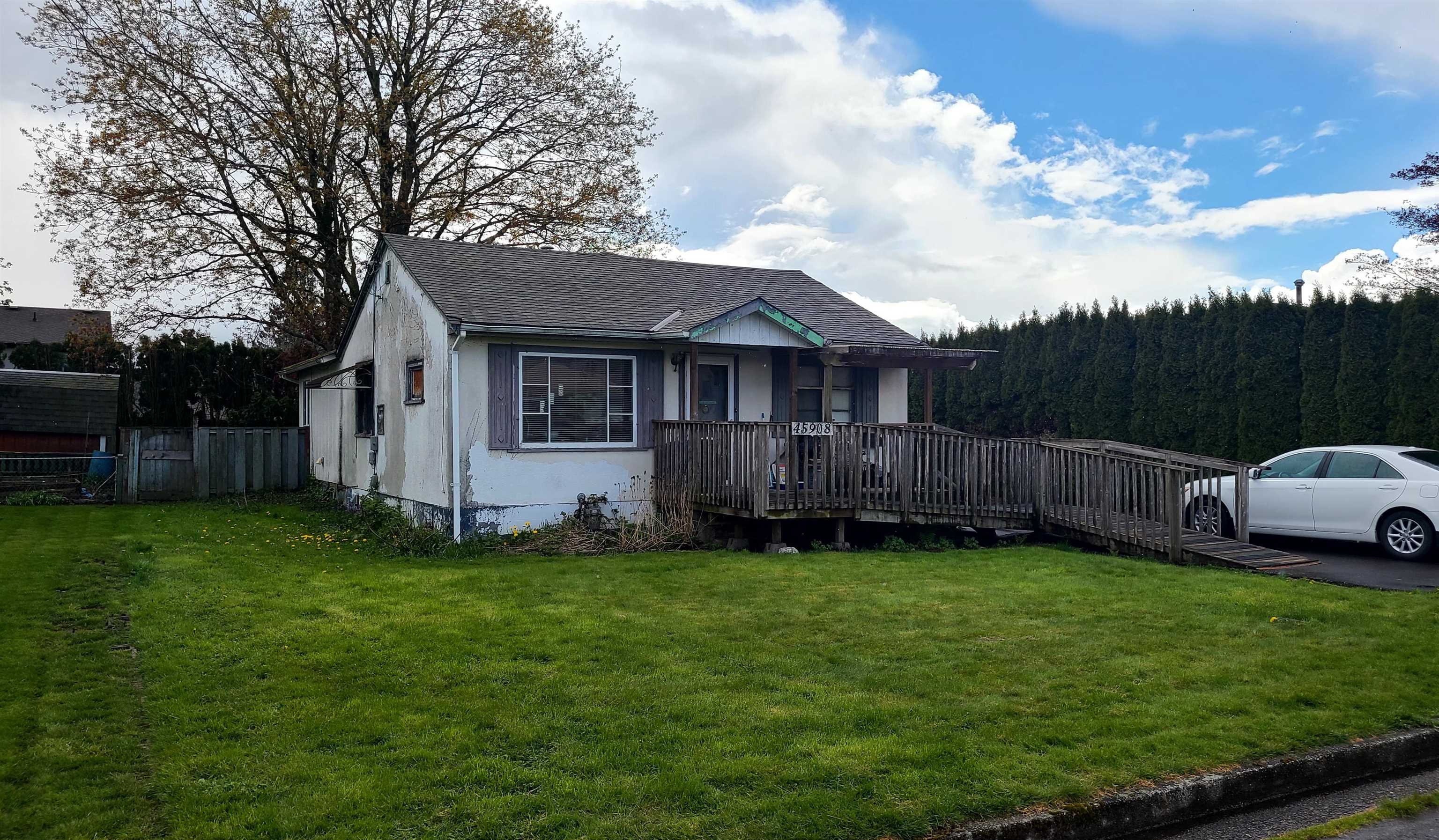 45908 Yates Avenue, Chilliwack, BC, V2P 3H1