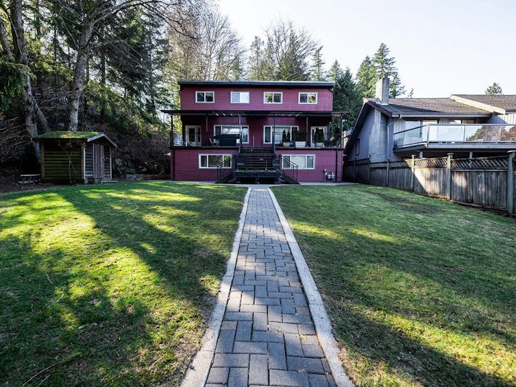 6330 Argyle Avenue, West Vancouver, BC, V7W 2E6