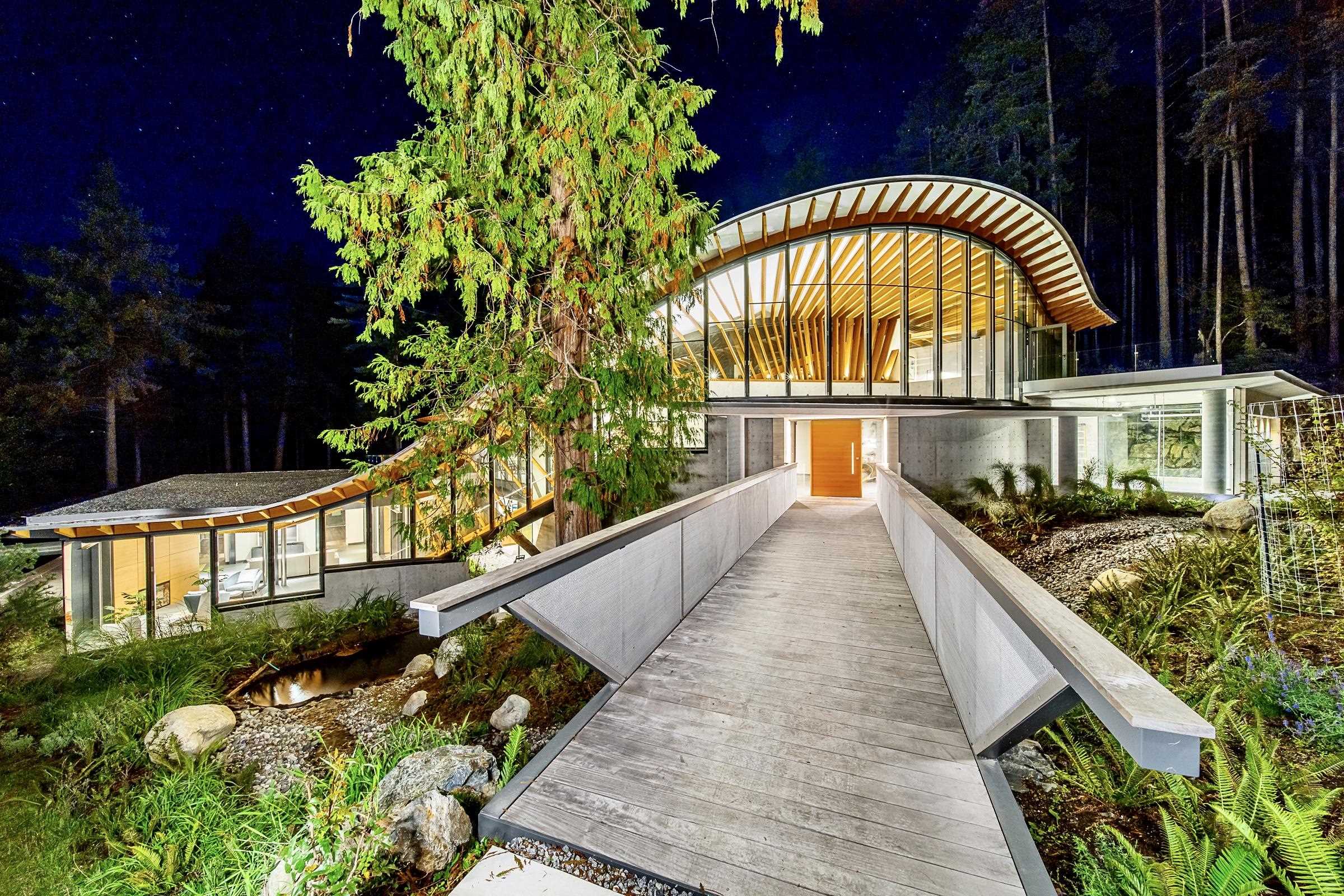 1840 Lighthouse Lane, Bowen Island, BC, V0N 1G2