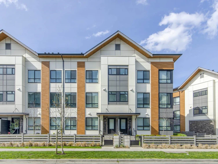 92-15111 Edmund Drive, Surrey, BC, V3S 0A5