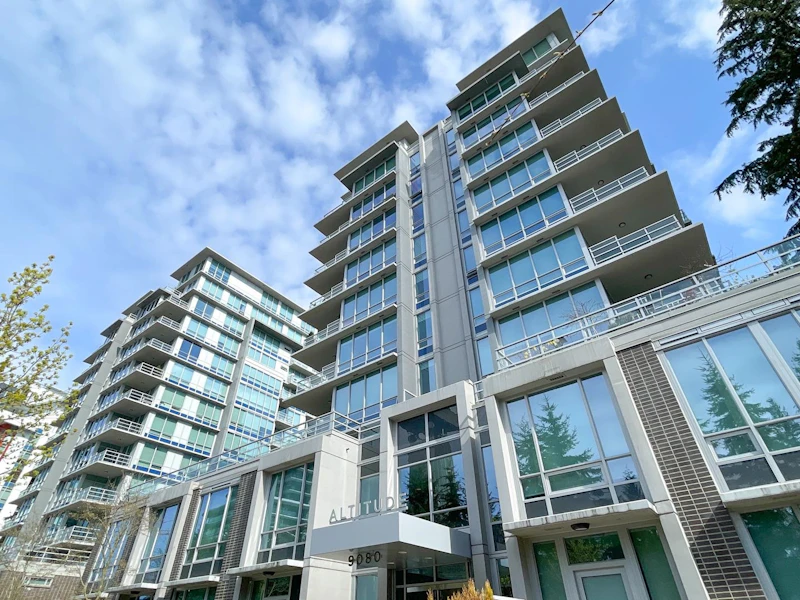 008 - 9080 University Crescent, Burnaby BC V5A 1S6