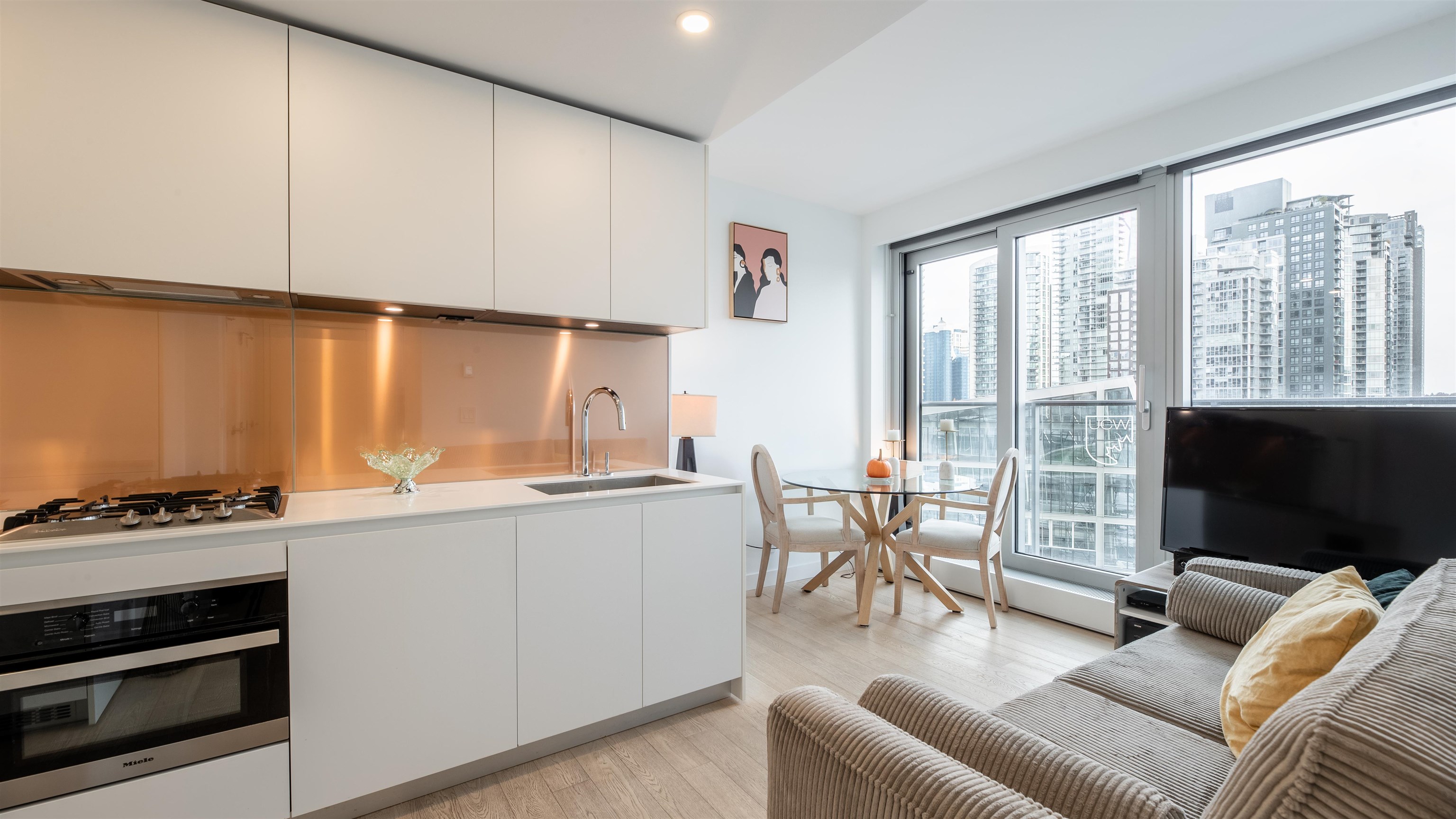 1201-1480 Howe Street, Vancouver, BC, V6Z 0G5
