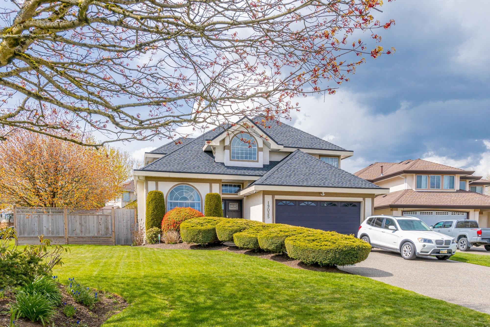 19035 63b Avenue, Surrey, BC, V3S 8G5